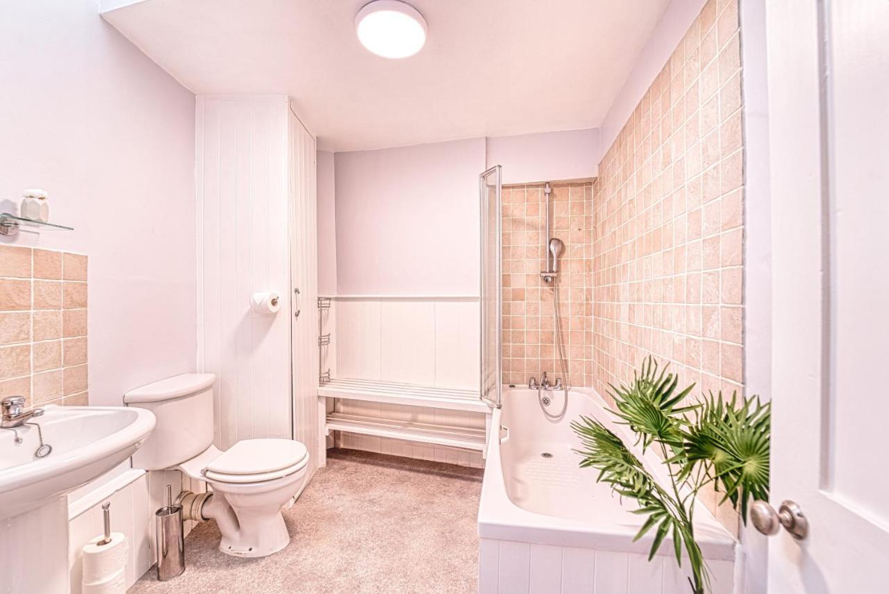 The Stylish Gem Of Bath - Football Table - Sleeps 10 Exterior foto